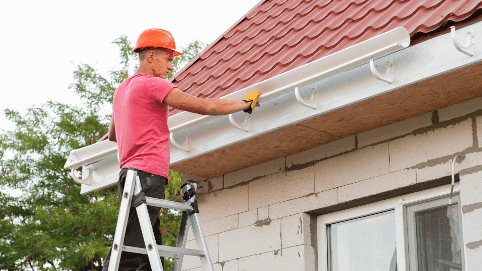 Beginner mistakes to avoid gutters installation