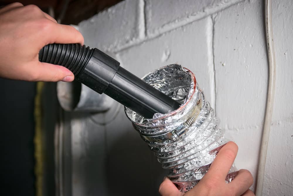 tips on how to clean dryer vent with a leaf blower